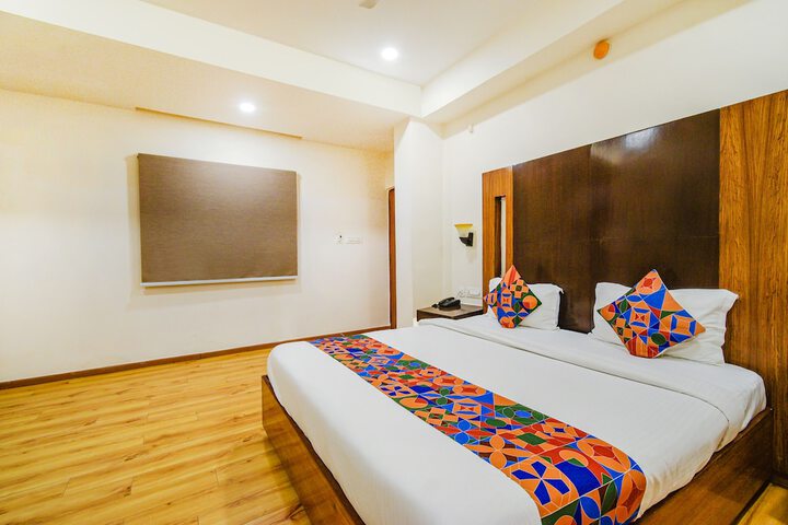 Fabhotel Prime Seven Lake View