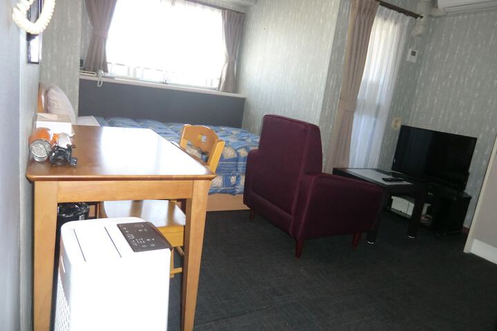 Room 26 of 50