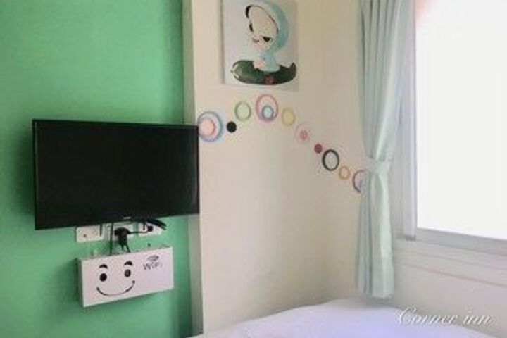 Room 3 of 27