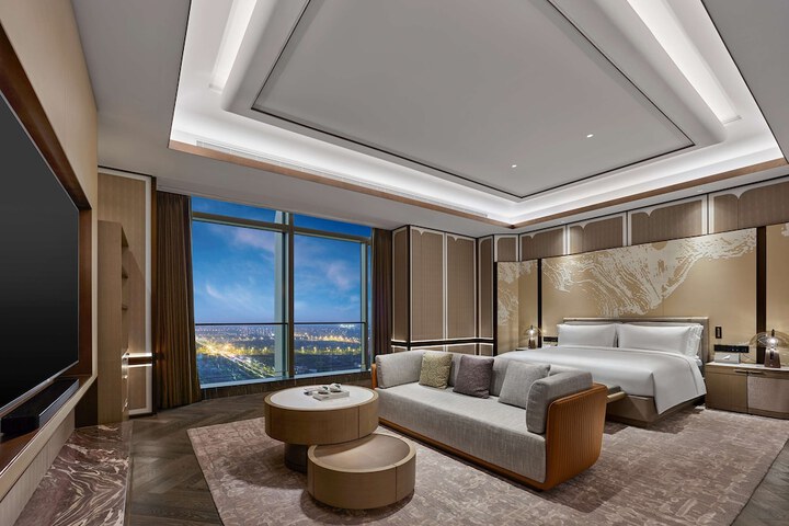 Room 12 of 63