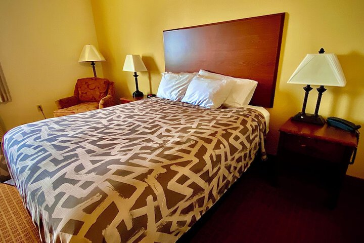 Room 34 of 94