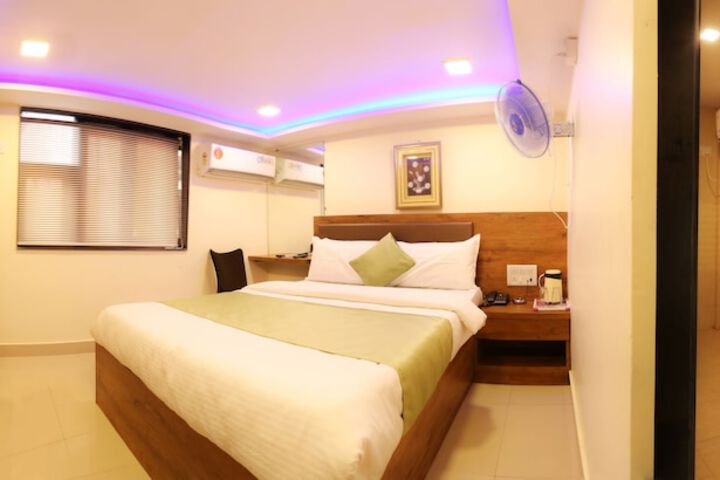Hotel Happyland