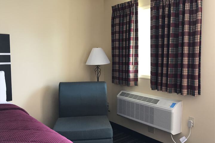 2 Double Beds (9 of 15)