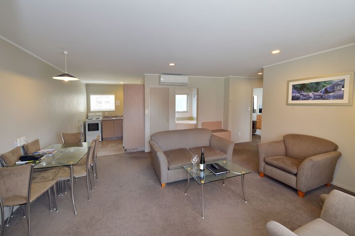 Room 7 of 35