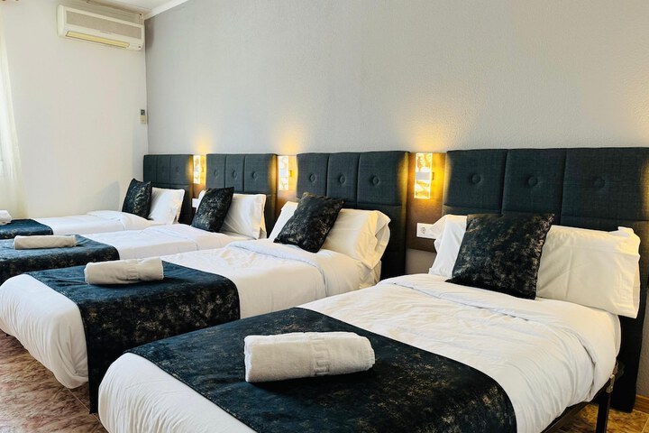 Room 3 of 14