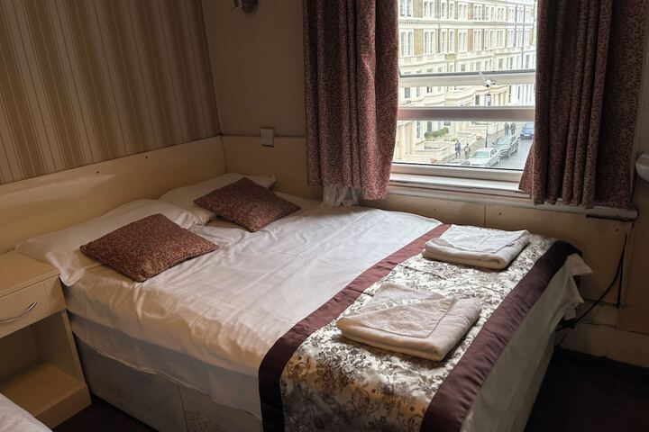 Room 60 of 118