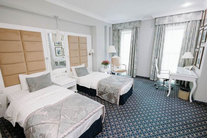 Room 22 of 50