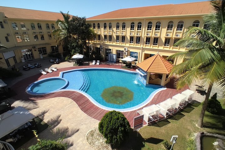 Pool 44 of 68