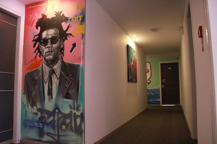 Ballroom/Hall 186 of 216