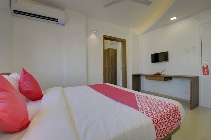 Room 12 of 17