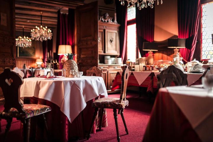 Dining Photos