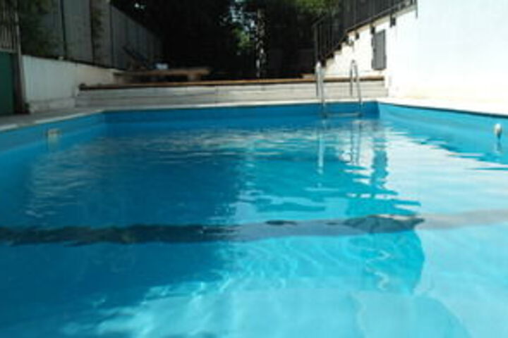 Pool 120 of 134