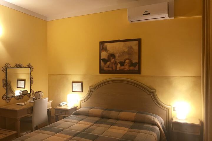 Room 20 of 46