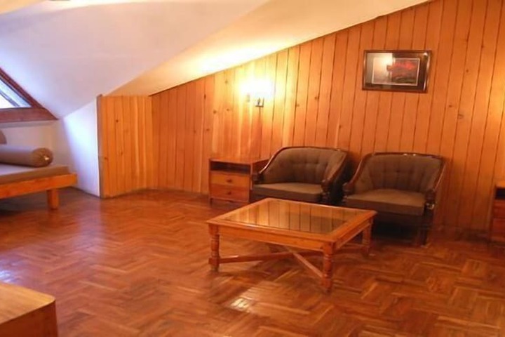 Room 7 of 24
