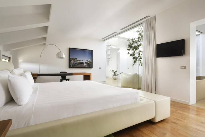 Room 38 of 110