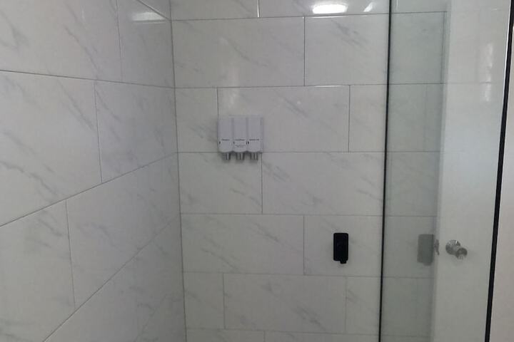Room 80 of 91