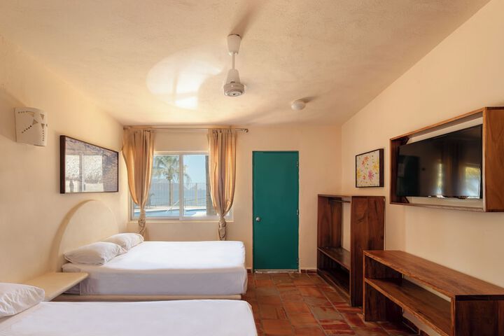 Room 4 of 56
