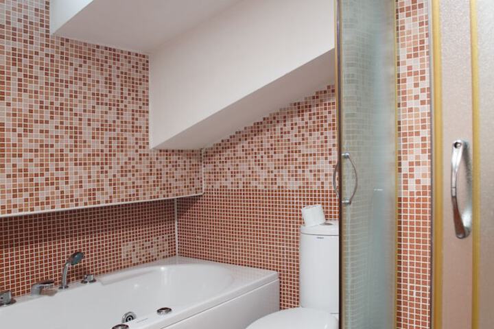Bath Interior