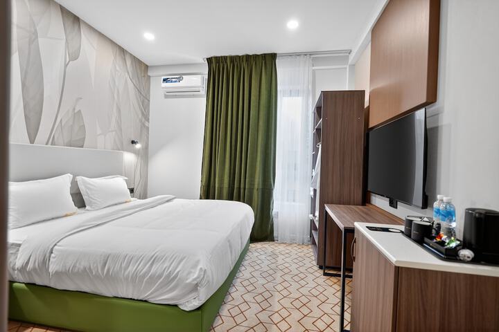 Room 8 of 31
