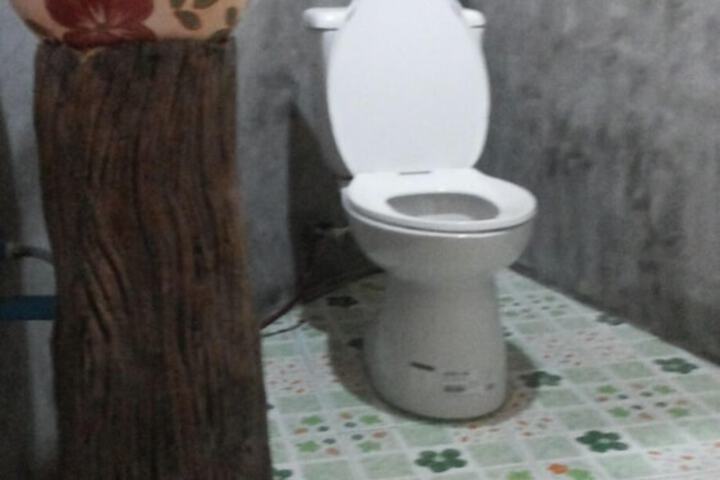 Room 13 of 27