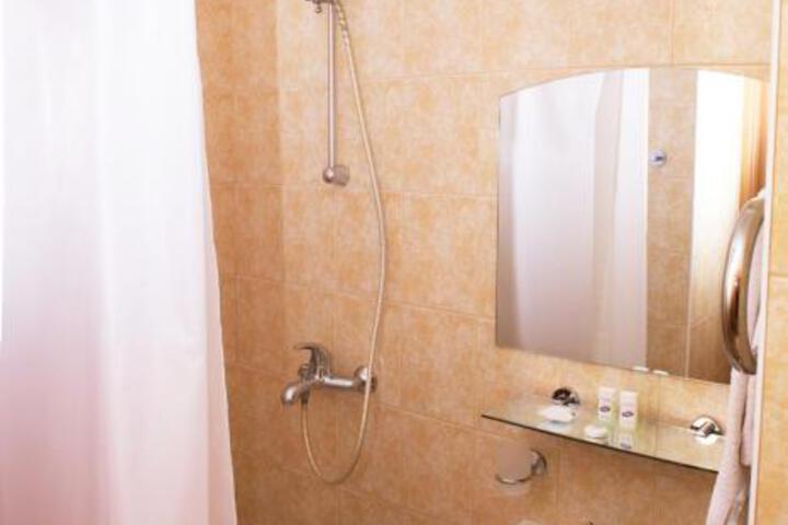 General 42 of 45