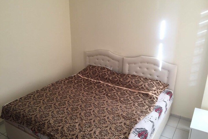 Room 2 of 4