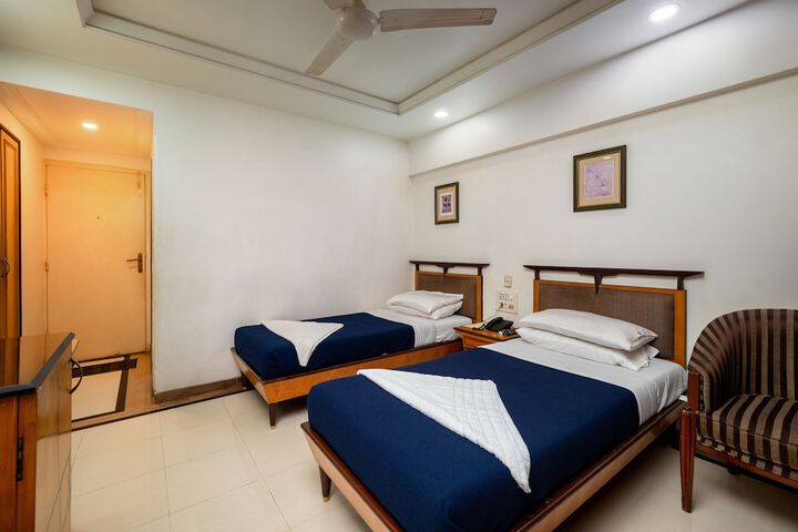 Room 15 of 54