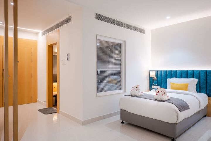 Room 11 of 31