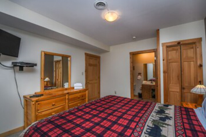 Room 44 of 50