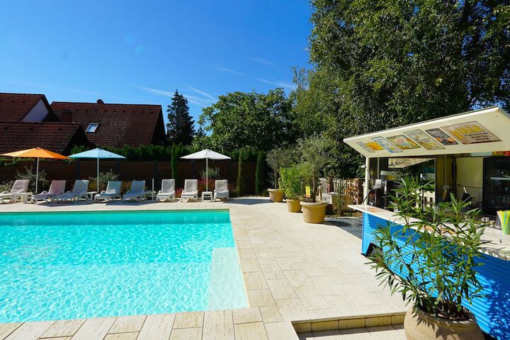 Pool 72 of 91