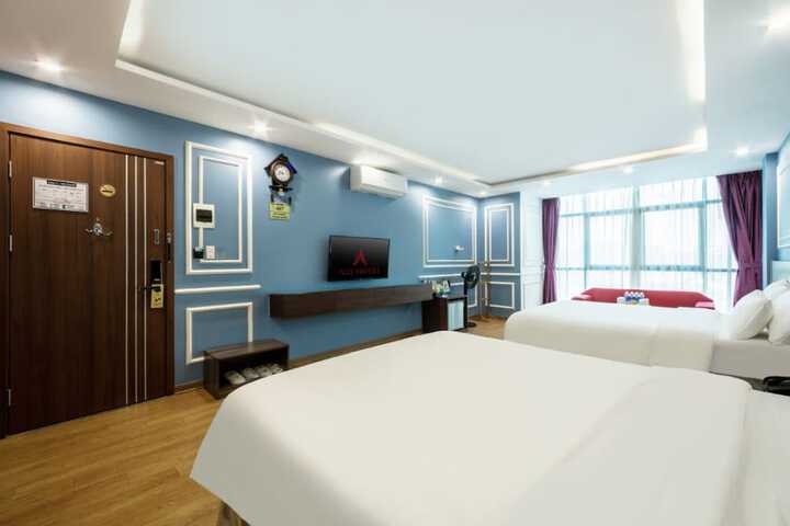 Room 5 of 25