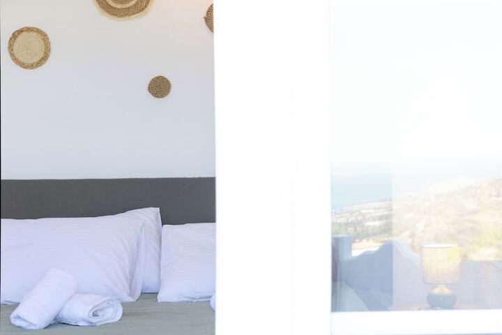 Room 43 of 89