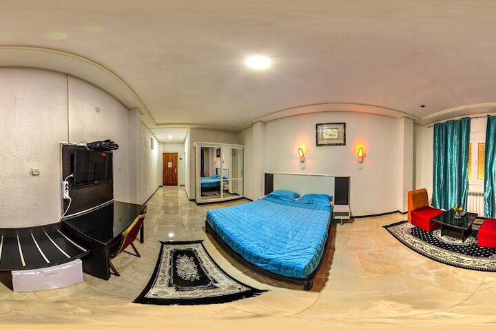 Room 7 of 26