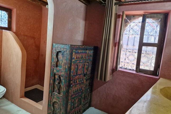 Room 43 of 94