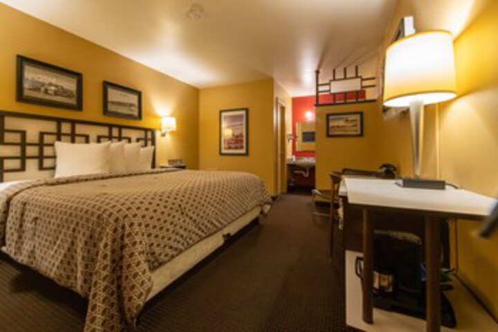 Room 16 of 21