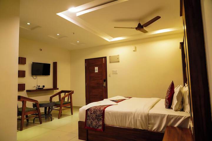 Room 3 of 9