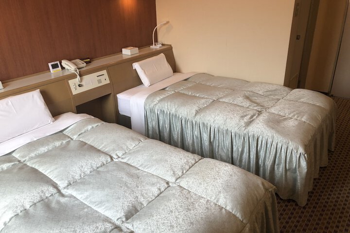 Room 5 of 44