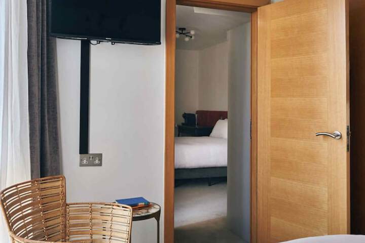Room 17 of 47