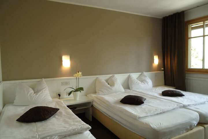 Room 9 of 64