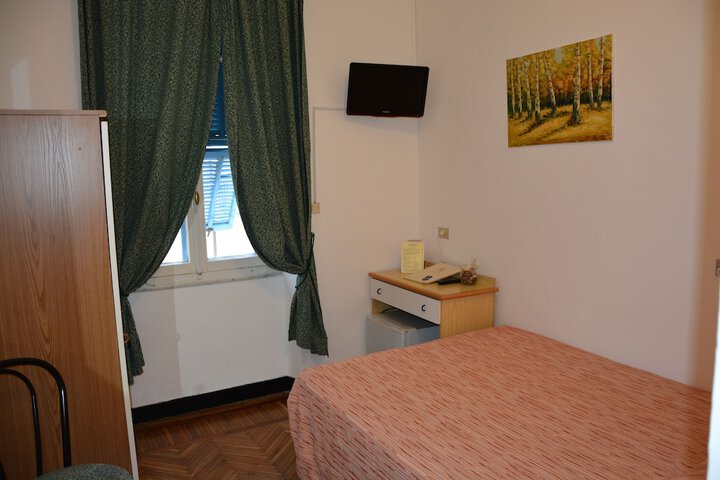 Room 12 of 31