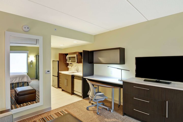 1 King Bed Studio Mountain View (1 of 10)