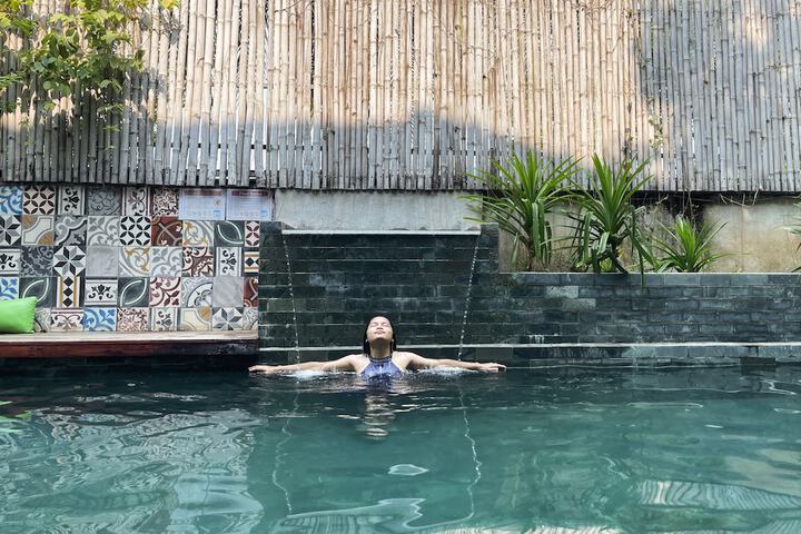 Pool 61 of 83