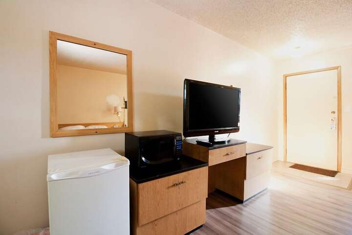 Room 25 of 32