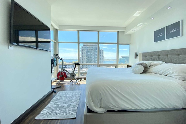 Room 161 of 223