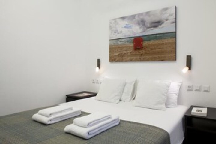 Room 26 of 28