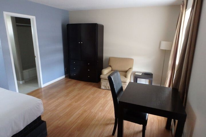 Room 36 of 43