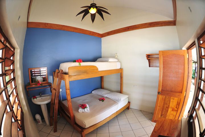 Room 10 of 74