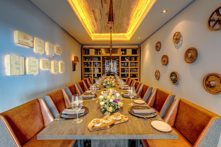 Dining 109 of 145