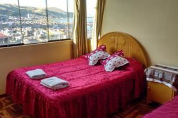 Room 9 of 12
