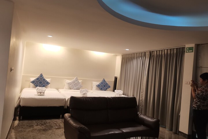 Room 15 of 39